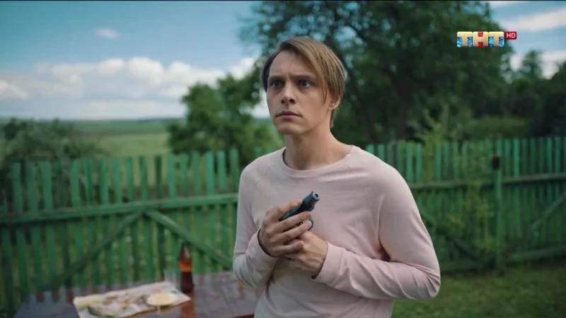 Кадры из сериала Жуки (2019)
