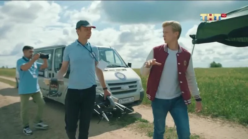 Кадры из сериала Жуки (2019)