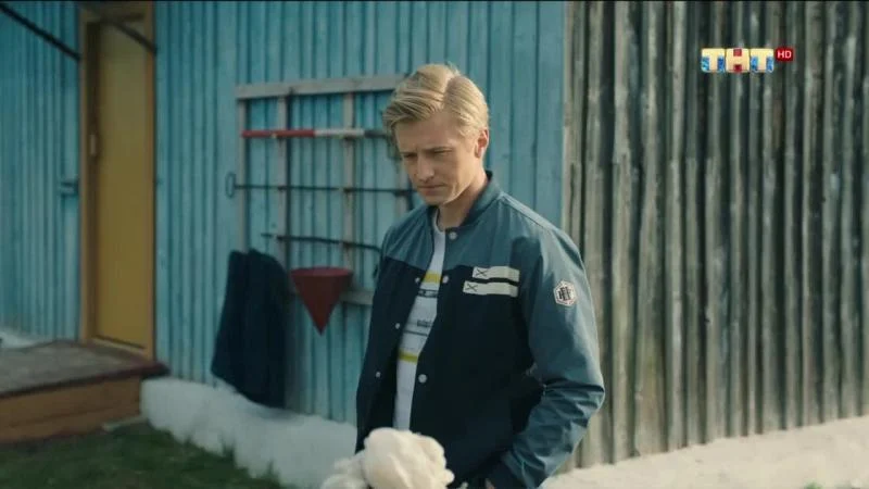 Кадры из сериала Жуки (2019)